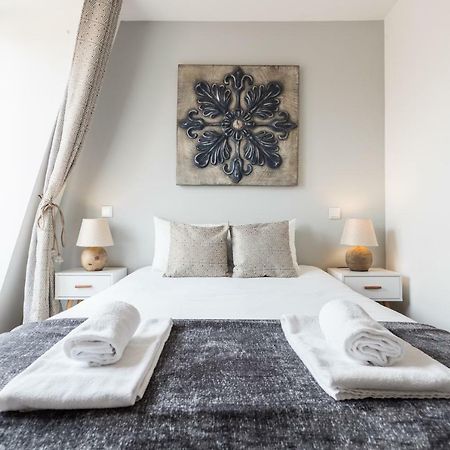 Rossio Penthouse Three-Bedroom Apartment W/ River View And Parking - By Lu Holidays Lisboa Eksteriør billede