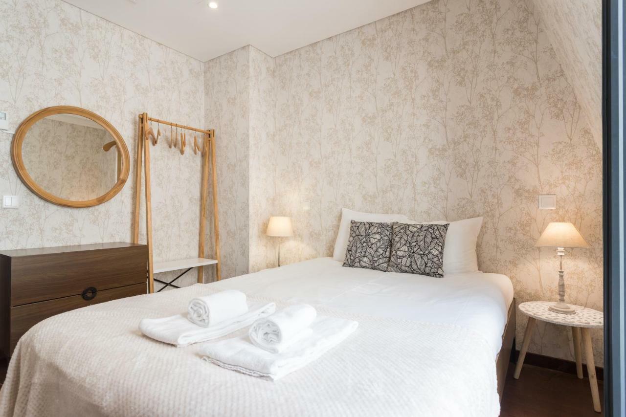 Rossio Penthouse Three-Bedroom Apartment W/ River View And Parking - By Lu Holidays Lisboa Eksteriør billede