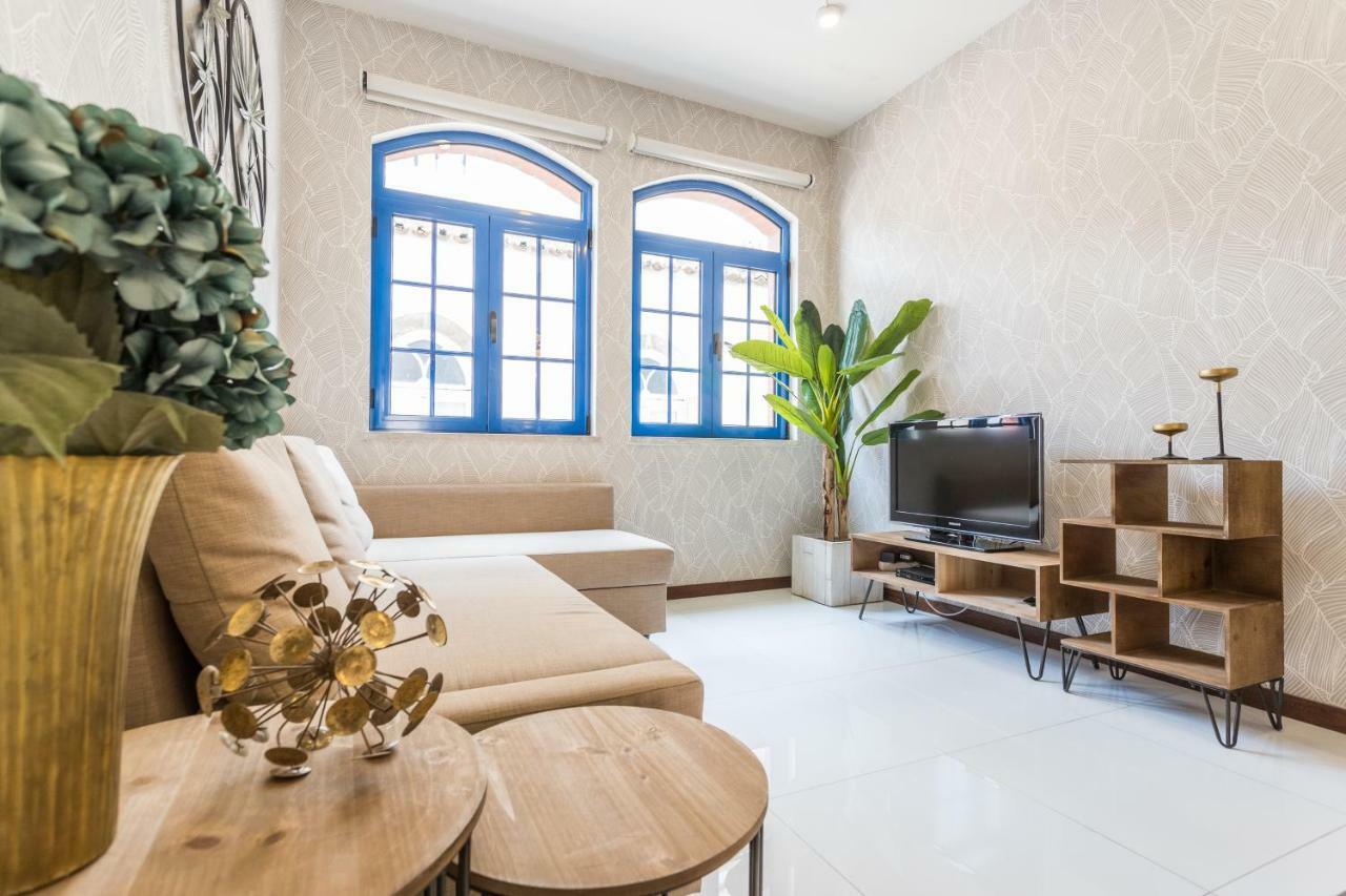 Rossio Penthouse Three-Bedroom Apartment W/ River View And Parking - By Lu Holidays Lisboa Eksteriør billede